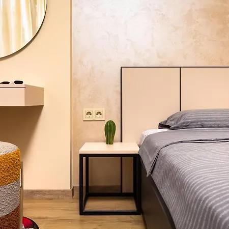 Urban Lux 3 ~ 1bd Flat In The Heart Of Apartment